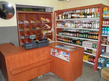 крамны стэлаж для будматэрыялаў з узмоцненымі паліцамі